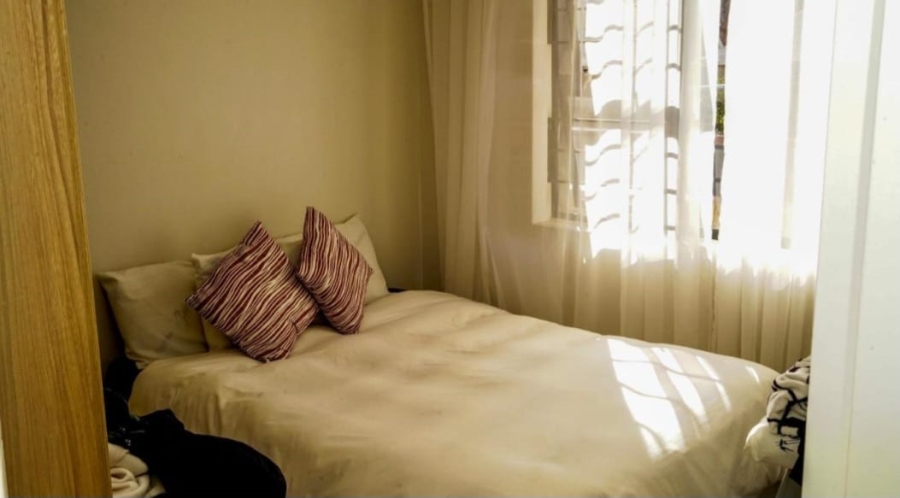 To Let 3 Bedroom Property for Rent in Little Falls Gauteng
