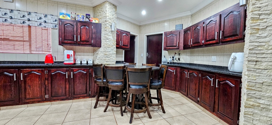 4 Bedroom Property for Sale in Three Rivers East Gauteng