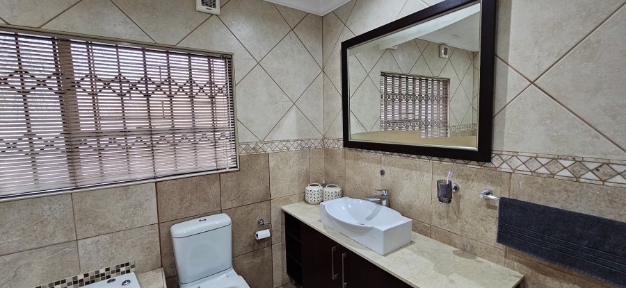 4 Bedroom Property for Sale in Three Rivers East Gauteng