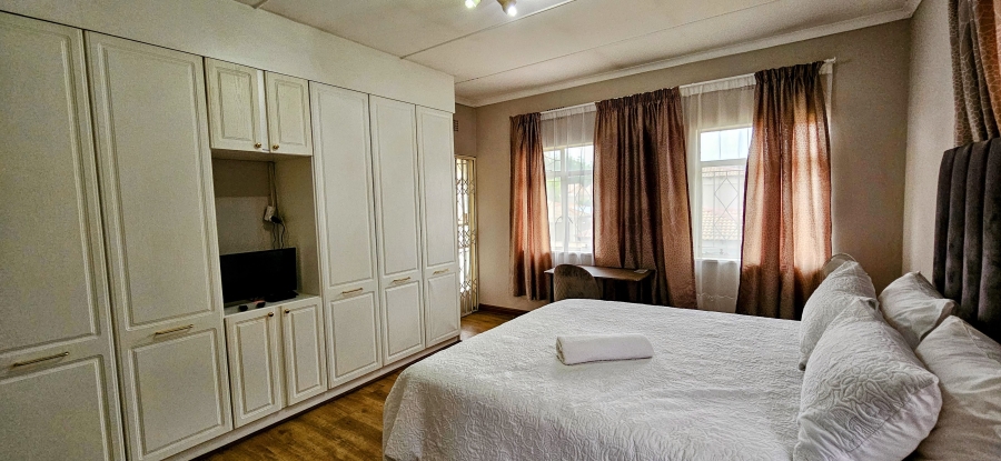3 Bedroom Property for Sale in Three Rivers Proper Gauteng