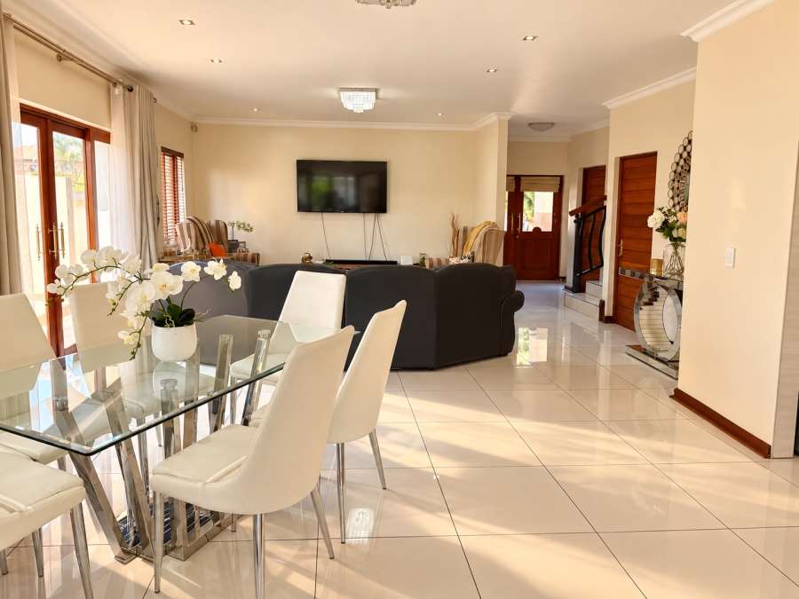 To Let 4 Bedroom Property for Rent in Sonneveld Gauteng