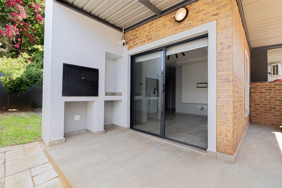 To Let 2 Bedroom Property for Rent in Alphen Park Gauteng