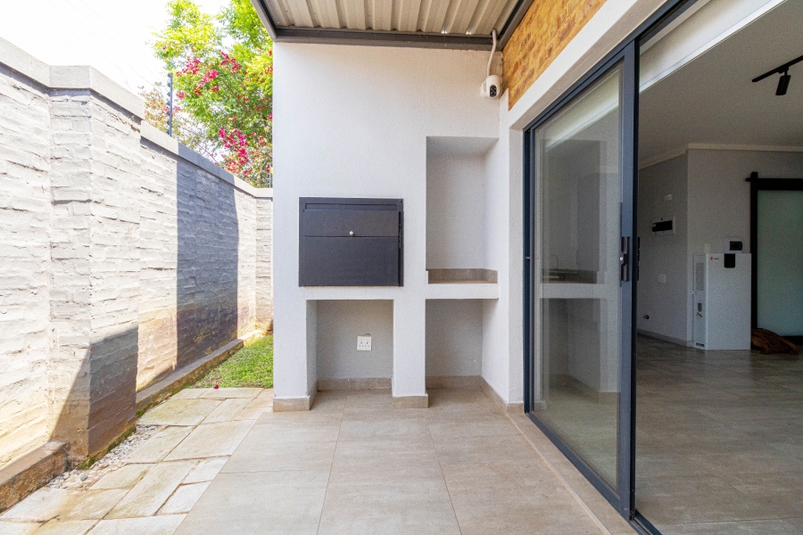 To Let 2 Bedroom Property for Rent in Alphen Park Gauteng