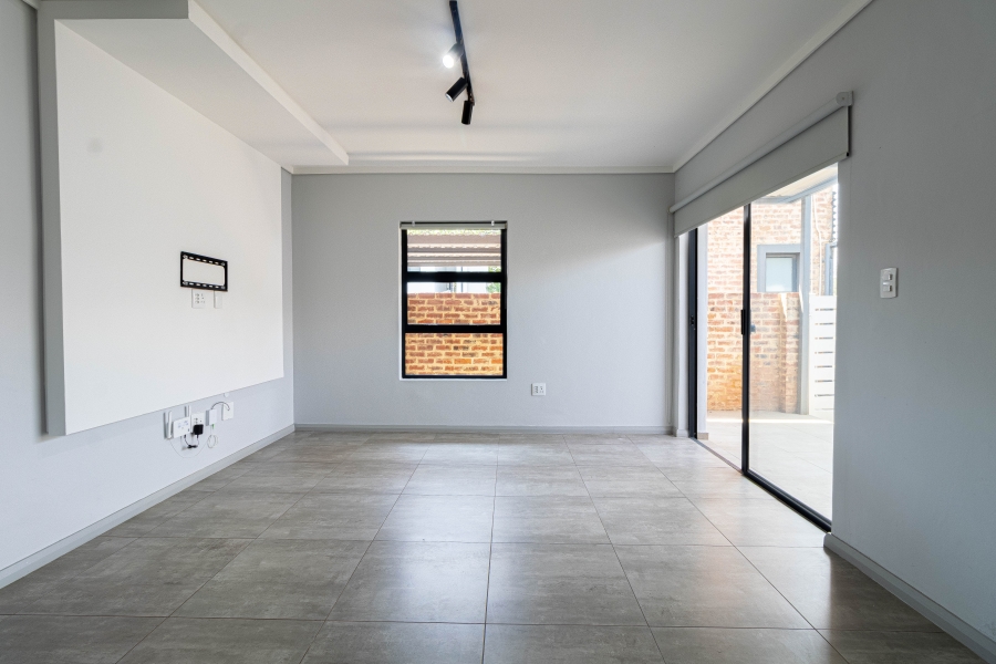 To Let 2 Bedroom Property for Rent in Alphen Park Gauteng