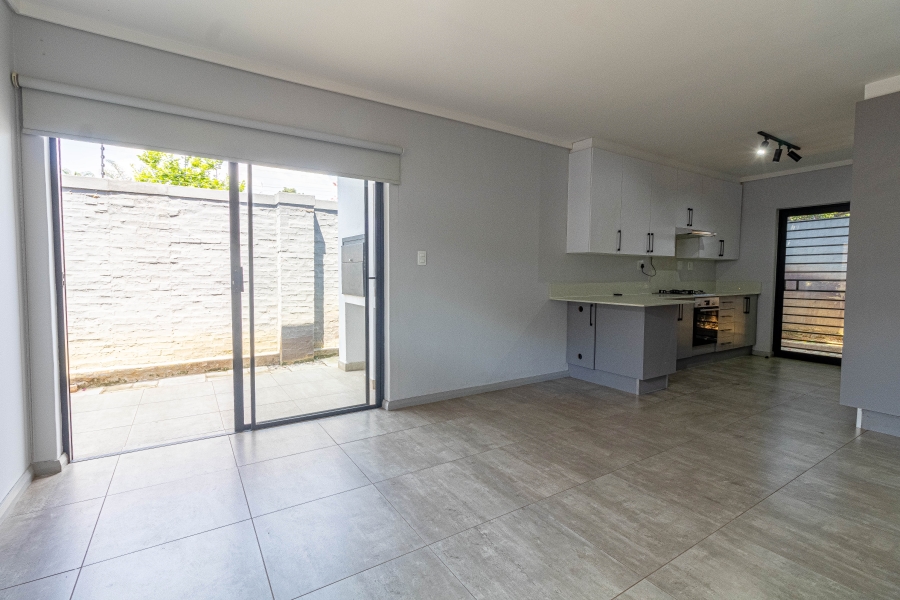 To Let 2 Bedroom Property for Rent in Alphen Park Gauteng