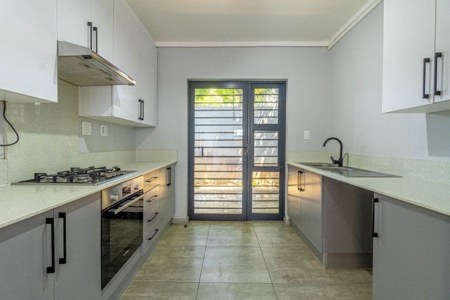 To Let 2 Bedroom Property for Rent in Alphen Park Gauteng