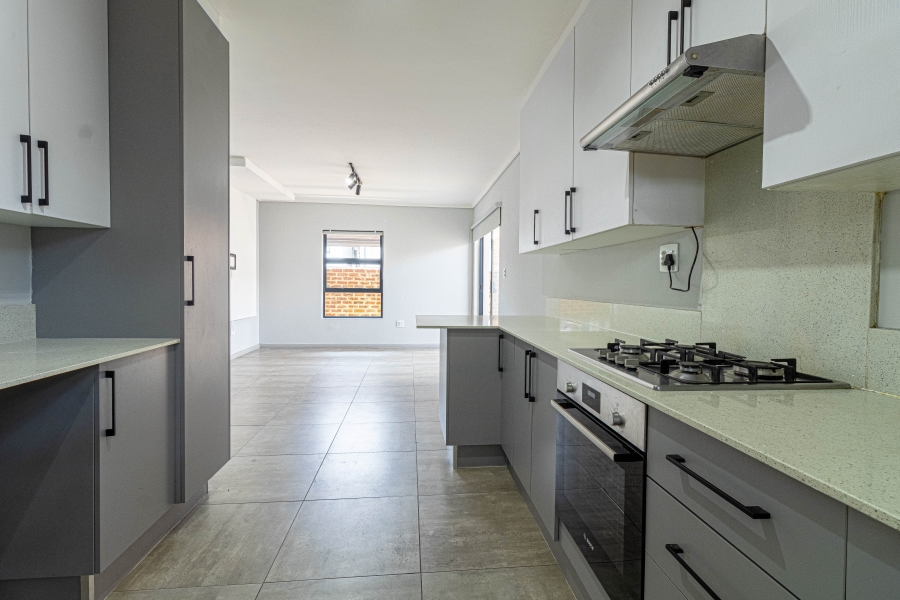 To Let 2 Bedroom Property for Rent in Alphen Park Gauteng