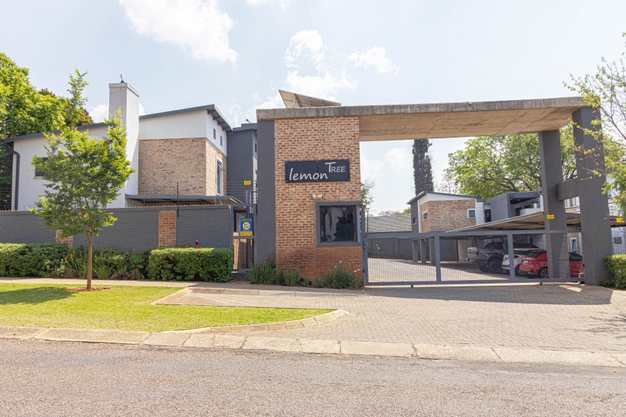To Let 2 Bedroom Property for Rent in Alphen Park Gauteng