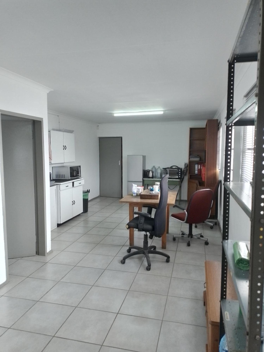 To Let Commercial Property for Rent in Jet Park Gauteng