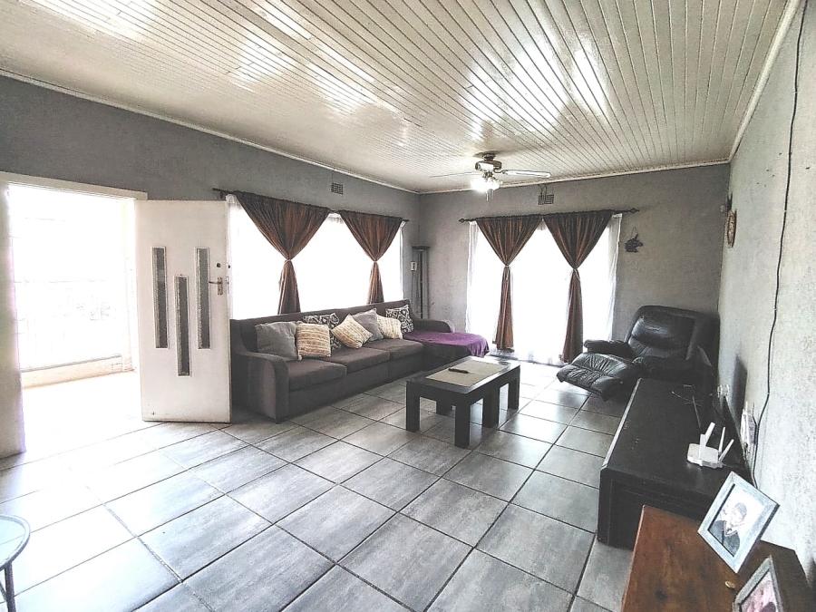 3 Bedroom Property for Sale in Casseldale Gauteng