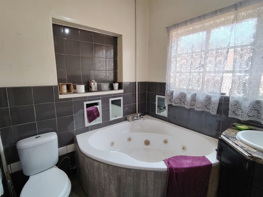 3 Bedroom Property for Sale in Casseldale Gauteng