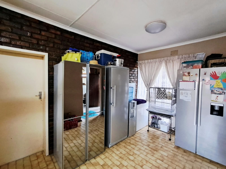 3 Bedroom Property for Sale in Freeway Park Gauteng