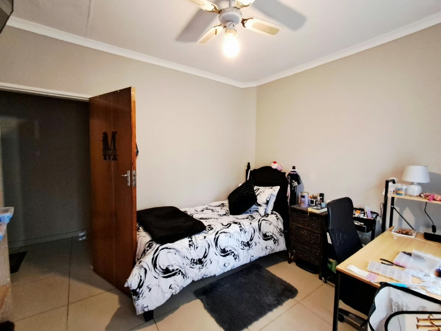 3 Bedroom Property for Sale in Freeway Park Gauteng