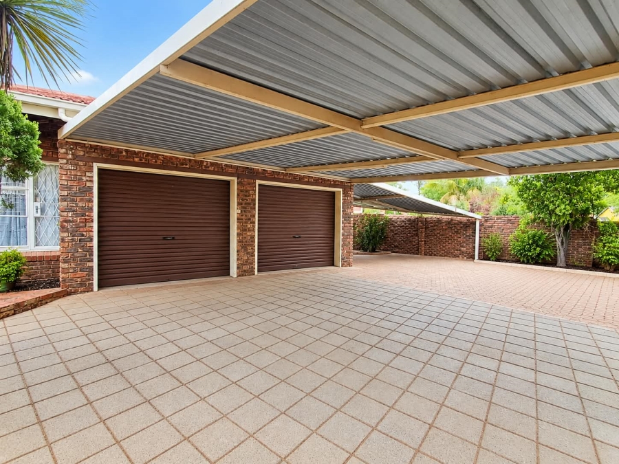 3 Bedroom Property for Sale in Freeway Park Gauteng