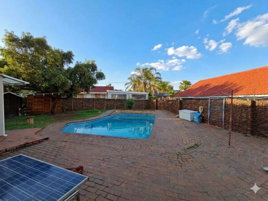 3 Bedroom Property for Sale in Freeway Park Gauteng