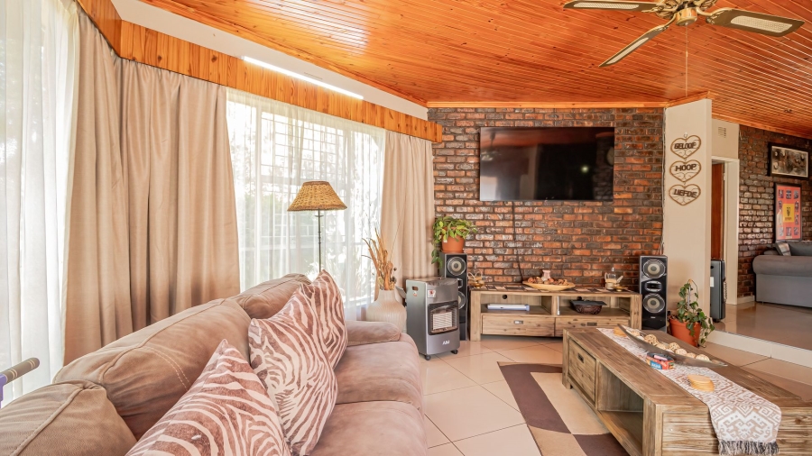 3 Bedroom Property for Sale in Freeway Park Gauteng
