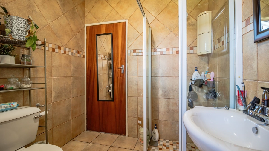 3 Bedroom Property for Sale in Freeway Park Gauteng
