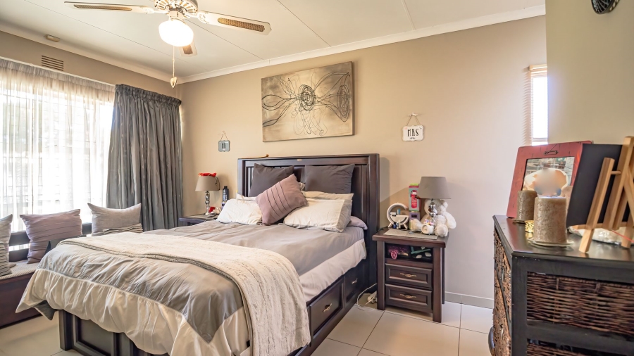 3 Bedroom Property for Sale in Freeway Park Gauteng