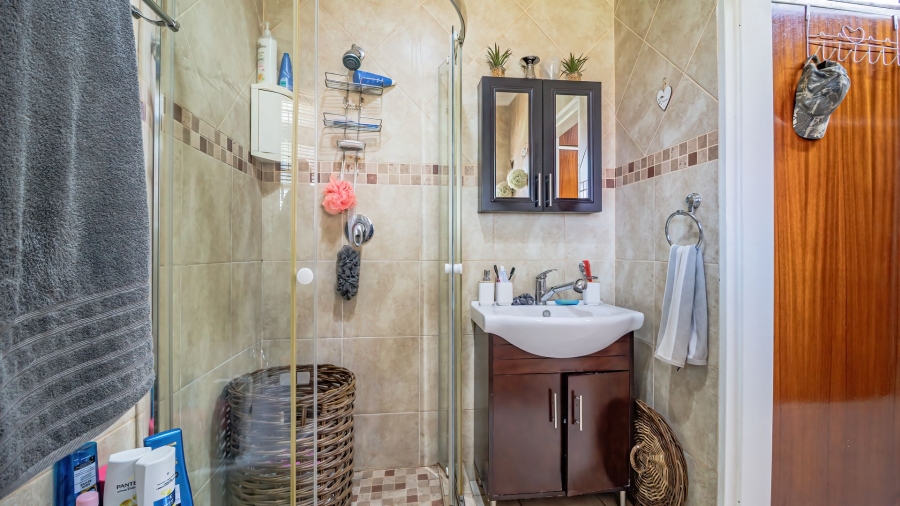 3 Bedroom Property for Sale in Freeway Park Gauteng