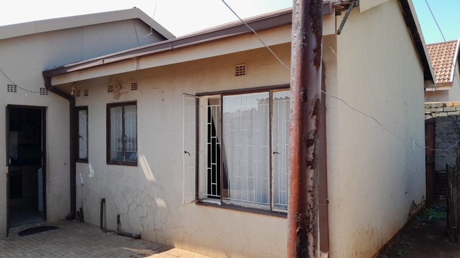 3 Bedroom Property for Sale in Sebokeng Zone 14 Gauteng