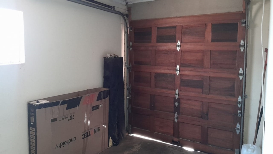3 Bedroom Property for Sale in Sebokeng Zone 14 Gauteng