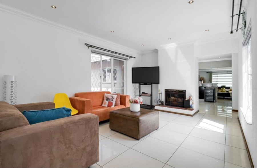 4 Bedroom Property for Sale in Douglasdale Gauteng