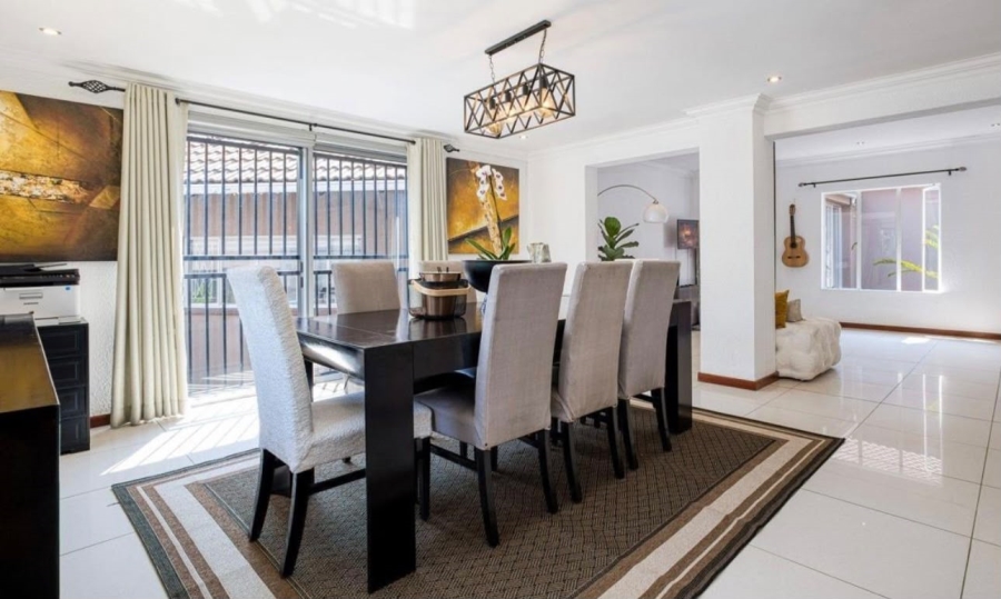 4 Bedroom Property for Sale in Douglasdale Gauteng