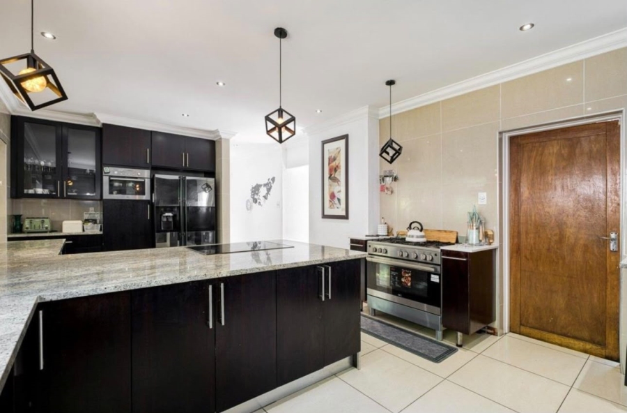 4 Bedroom Property for Sale in Douglasdale Gauteng