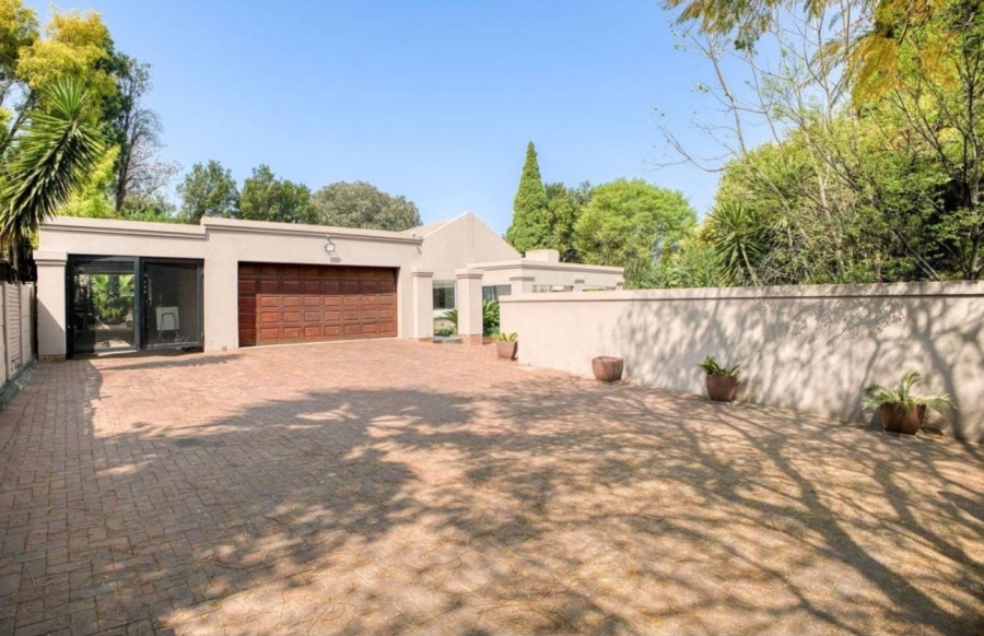 4 Bedroom Property for Sale in Douglasdale Gauteng
