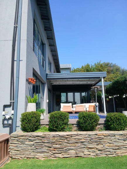 4 Bedroom Property for Sale in Helderfontein Estate Gauteng