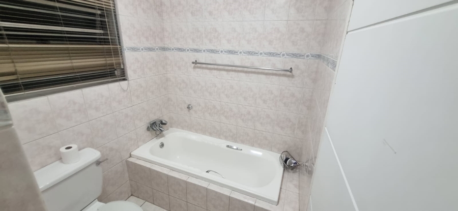 3 Bedroom Property for Sale in Sunninghill Gauteng