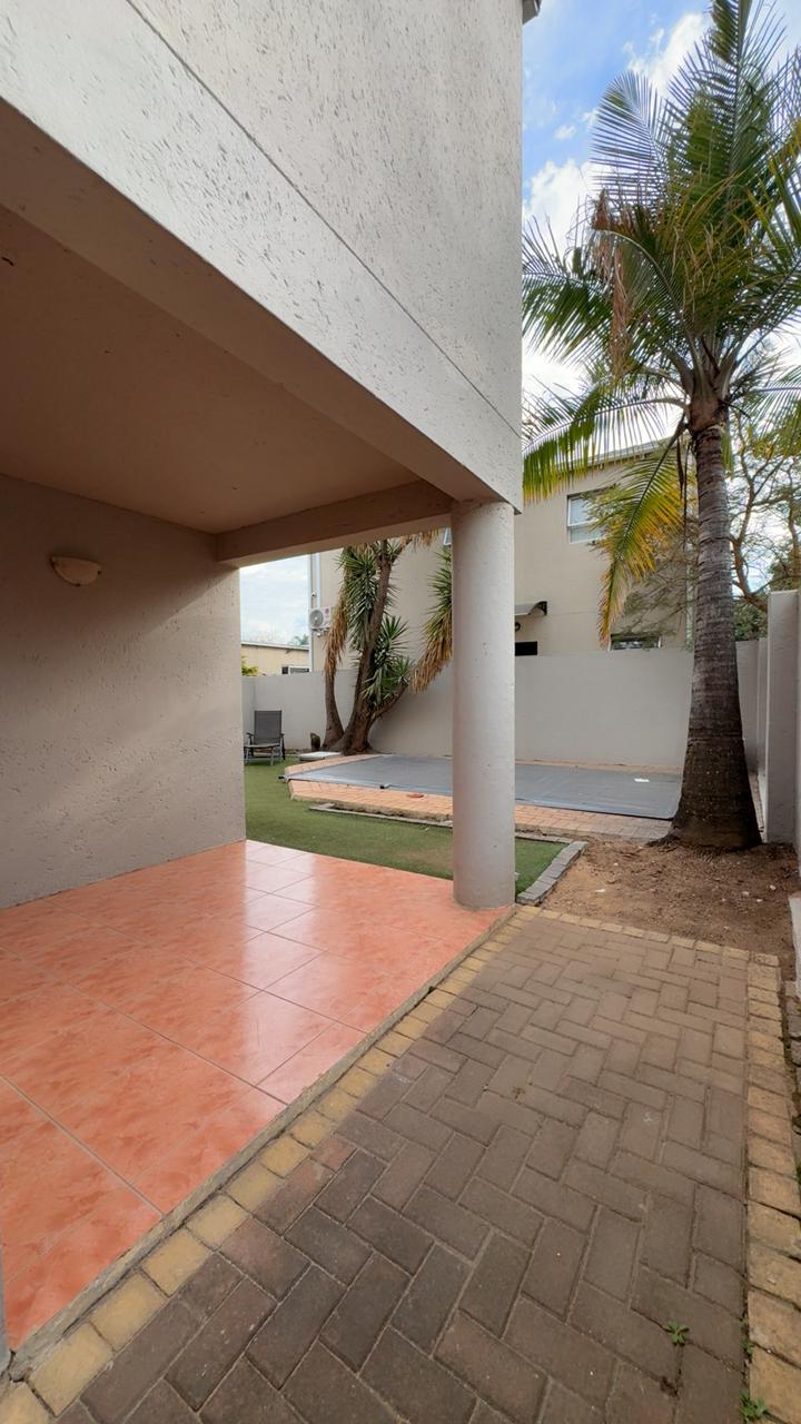 3 Bedroom Property for Sale in Sunninghill Gauteng