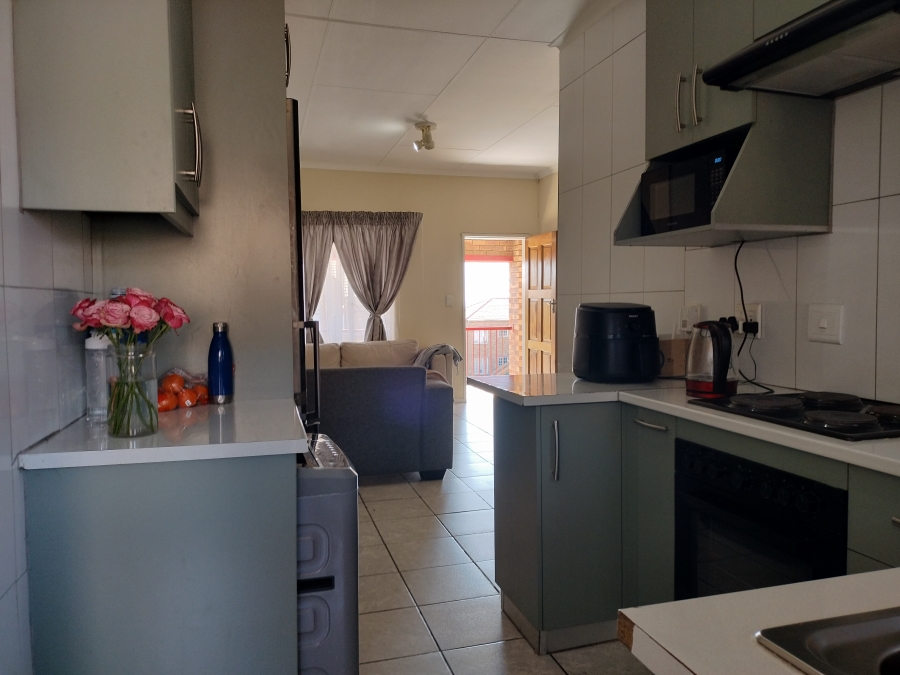 2 Bedroom Property for Sale in Erand Gardens Gauteng