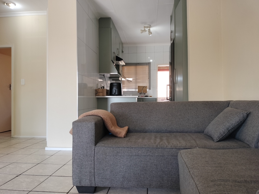 2 Bedroom Property for Sale in Erand Gardens Gauteng