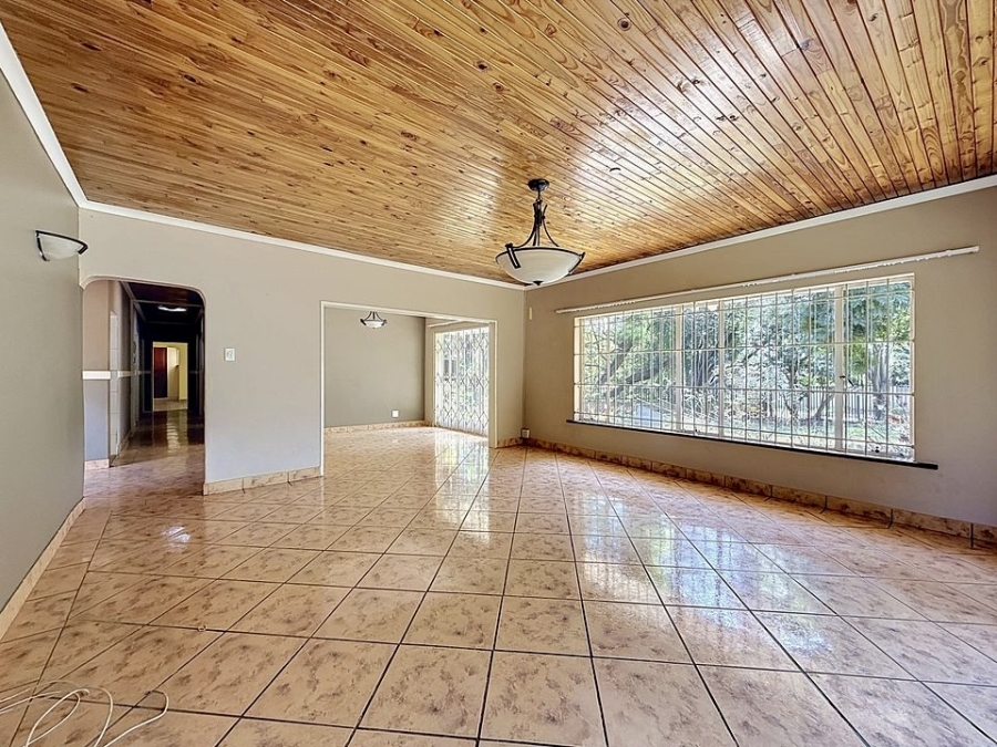 4 Bedroom Property for Sale in Murrayfield Gauteng
