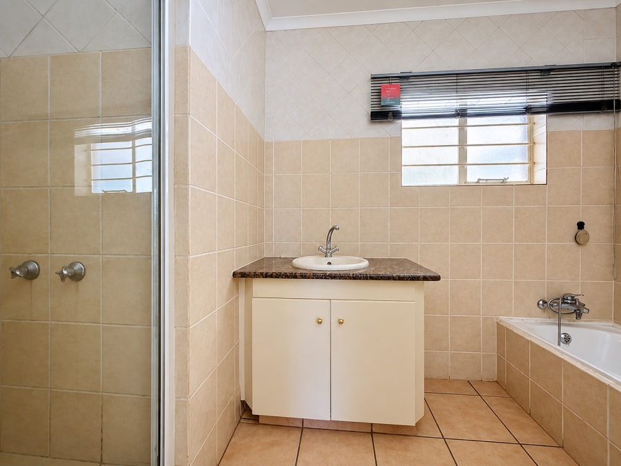 4 Bedroom Property for Sale in Murrayfield Gauteng