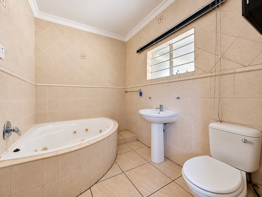 4 Bedroom Property for Sale in Murrayfield Gauteng