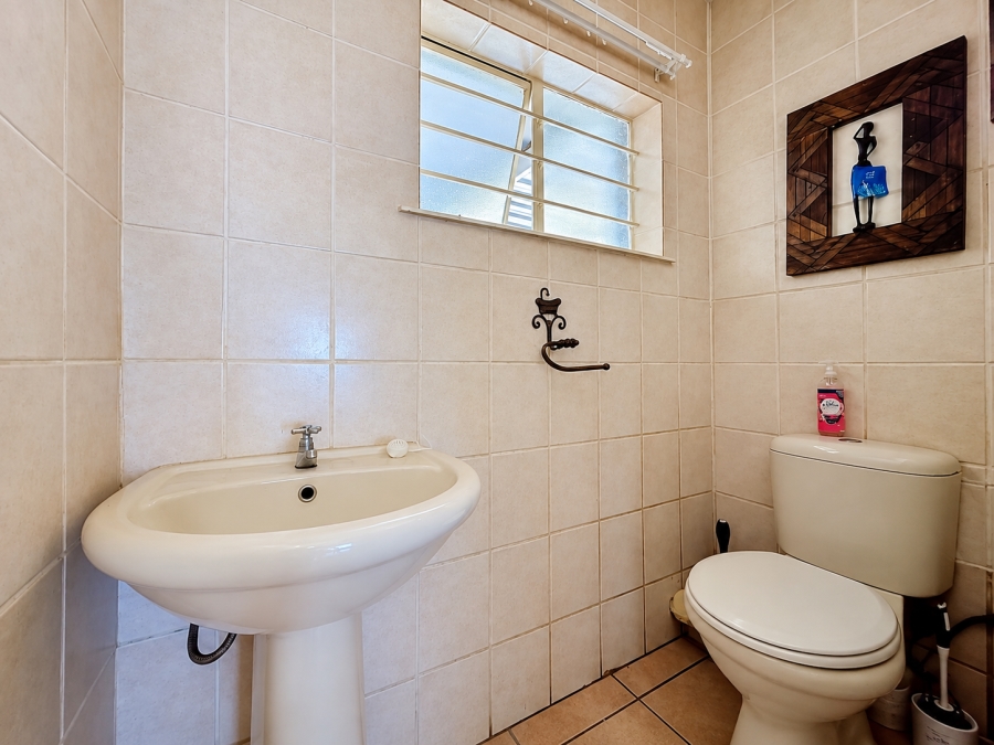 4 Bedroom Property for Sale in Murrayfield Gauteng