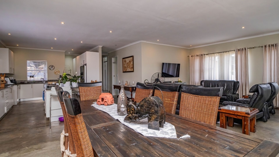 4 Bedroom Property for Sale in Illiondale Gauteng
