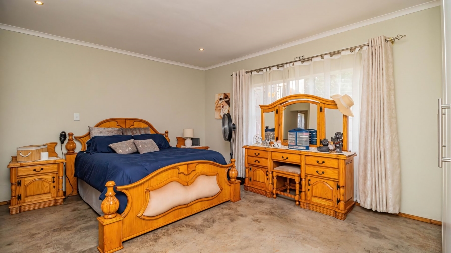 4 Bedroom Property for Sale in Illiondale Gauteng