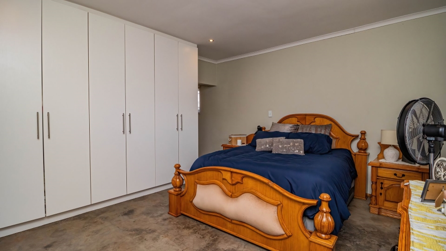 4 Bedroom Property for Sale in Illiondale Gauteng