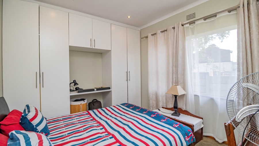 4 Bedroom Property for Sale in Illiondale Gauteng
