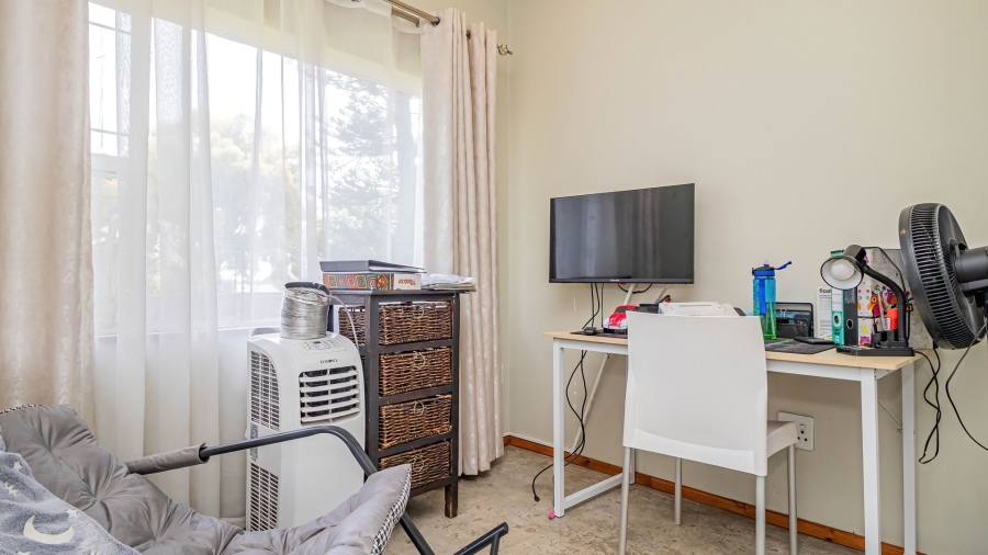 4 Bedroom Property for Sale in Illiondale Gauteng