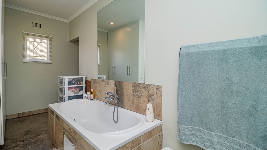 4 Bedroom Property for Sale in Illiondale Gauteng