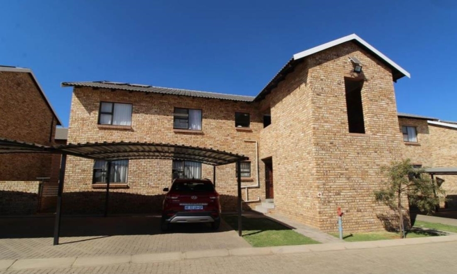 3 Bedroom Property for Sale in Goedeburg Gauteng