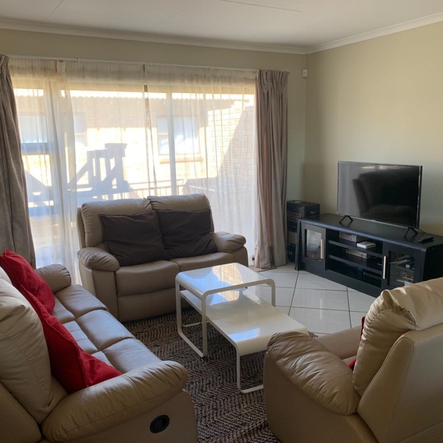 3 Bedroom Property for Sale in Goedeburg Gauteng