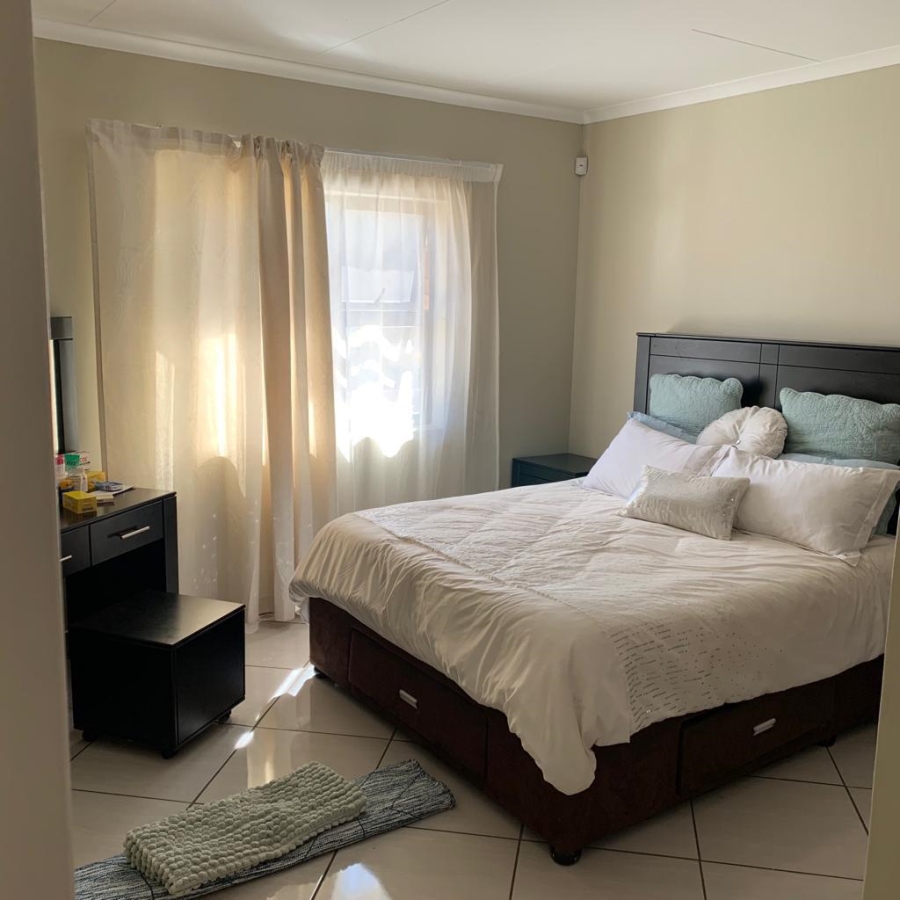 3 Bedroom Property for Sale in Goedeburg Gauteng