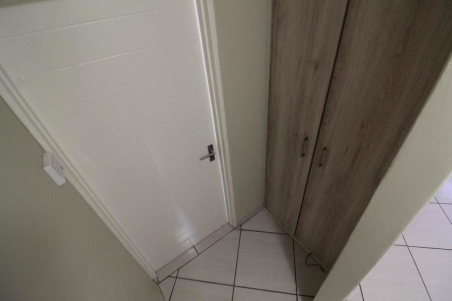 3 Bedroom Property for Sale in Goedeburg Gauteng
