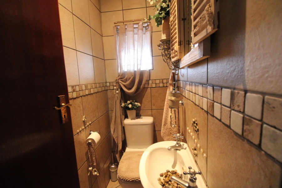 4 Bedroom Property for Sale in Wonderboom South Gauteng