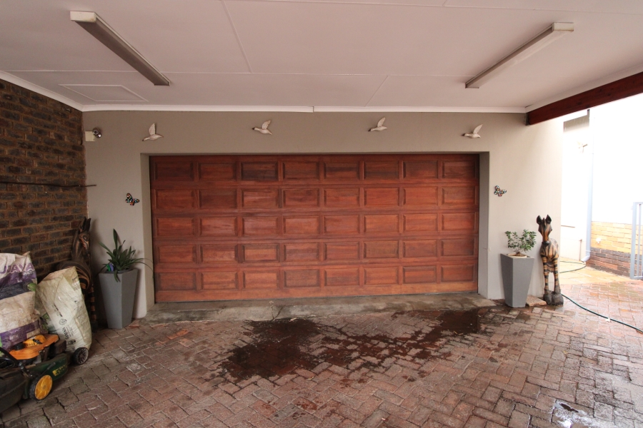 4 Bedroom Property for Sale in Wonderboom South Gauteng